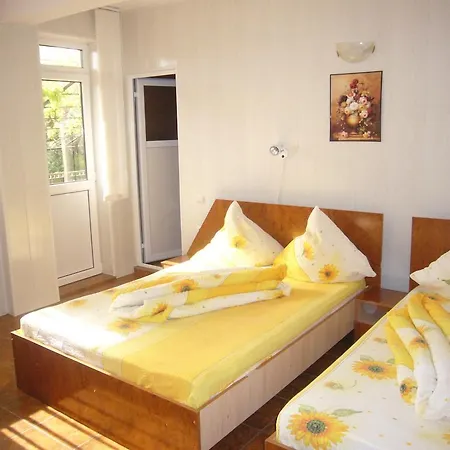 Casa Nanu Πανσιόν 3*
